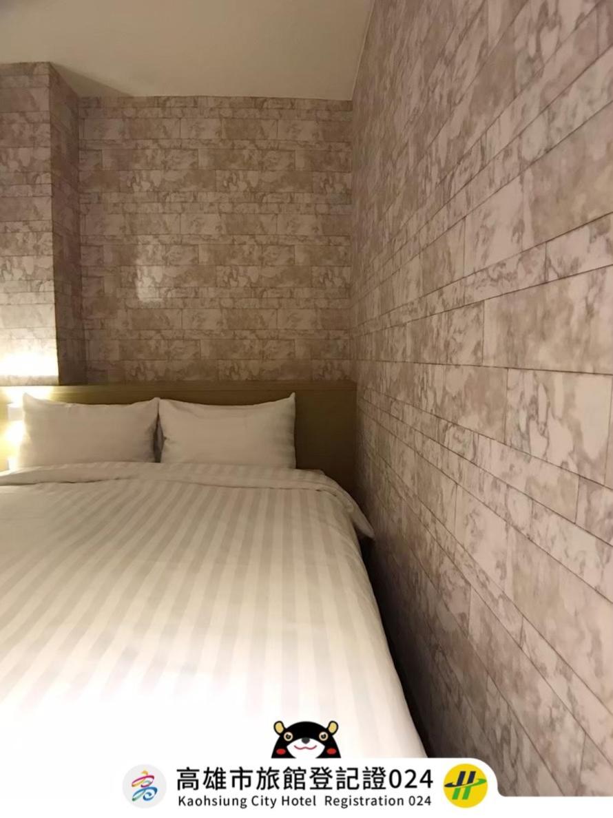 Win Inn Kaohsiung Hotel ภายนอก รูปภาพ