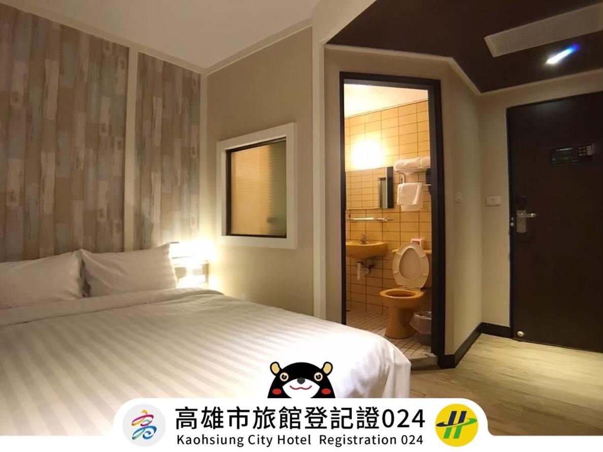 Win Inn Kaohsiung Hotel ภายนอก รูปภาพ