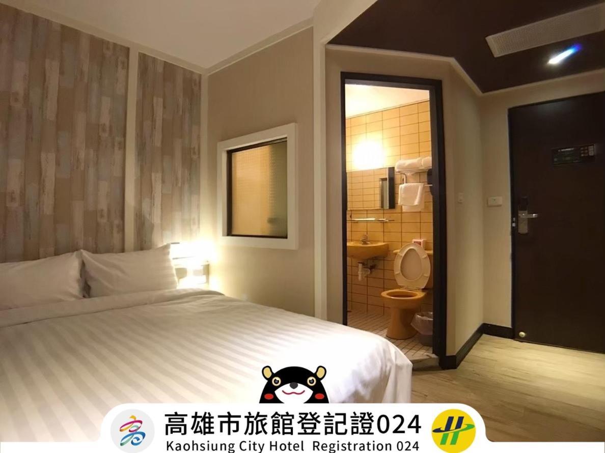 Win Inn Kaohsiung Hotel ภายนอก รูปภาพ